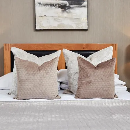 Vikings Centre Exclusive Offers With Private Parking & Terrace