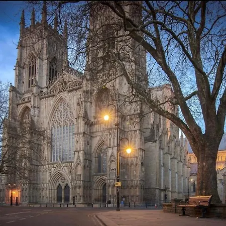 Appartement Vikings With Private Parking & Terrace York