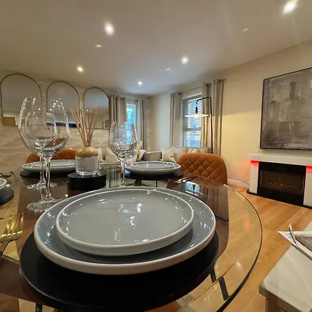 Vikings Centre Exclusive Offers With Private Parking & Terrace *