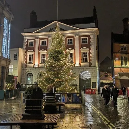 Vikings Centre Exclusive Offers With Private Parking & Terrace *