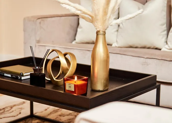 Vikings Centre Exclusive Offers With Private Parking & Terrace Apartment *