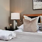 Vikings Centre Exclusive Offers With Private Parking & Terrace 요크